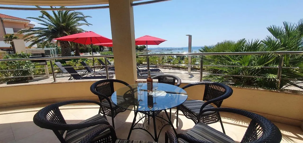 Apartments Elena Privlaka  Croatia