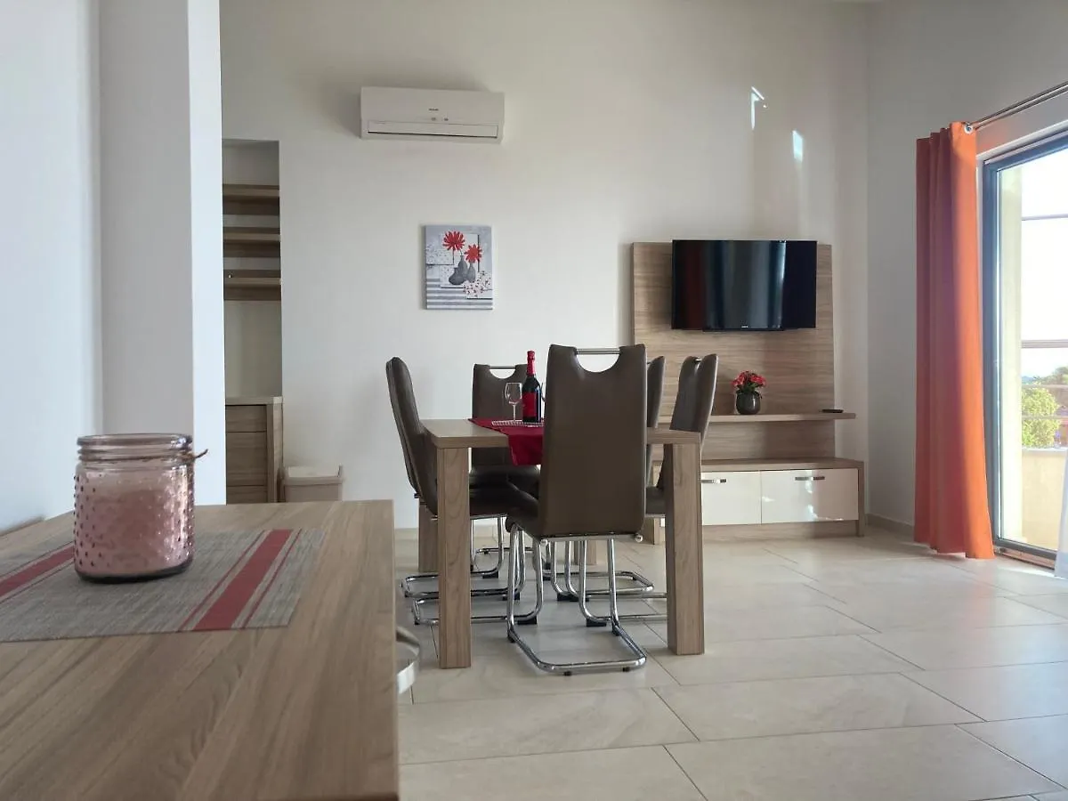 Apartments Elena Privlaka  Croatia