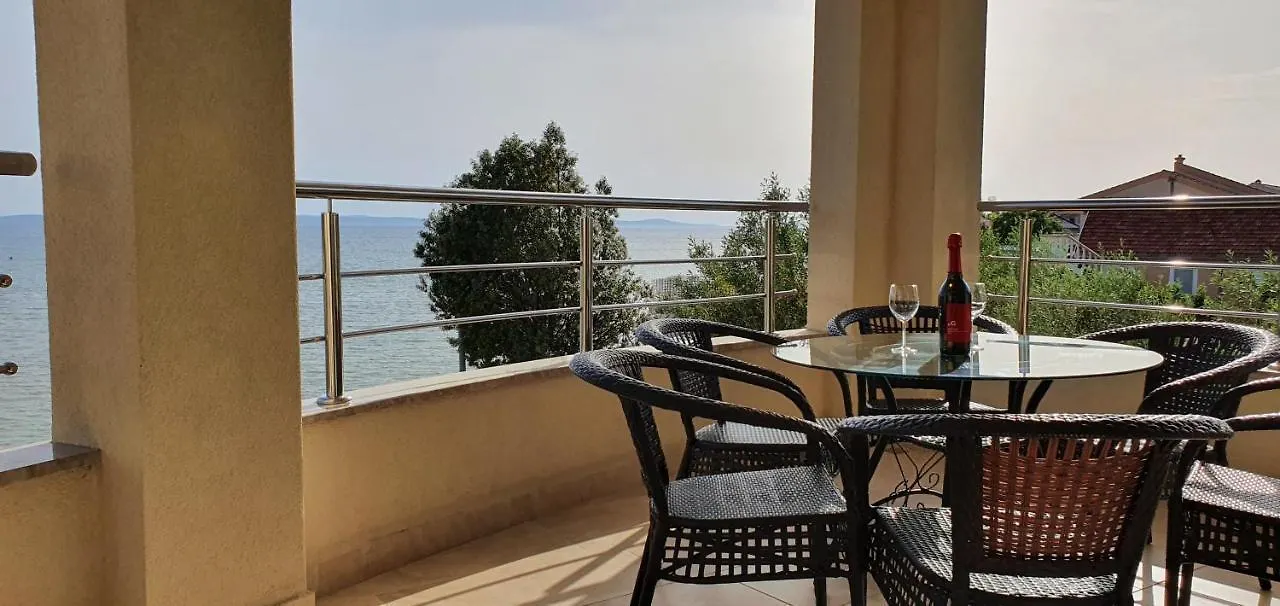 Apartments Elena Privlaka  Croatia
