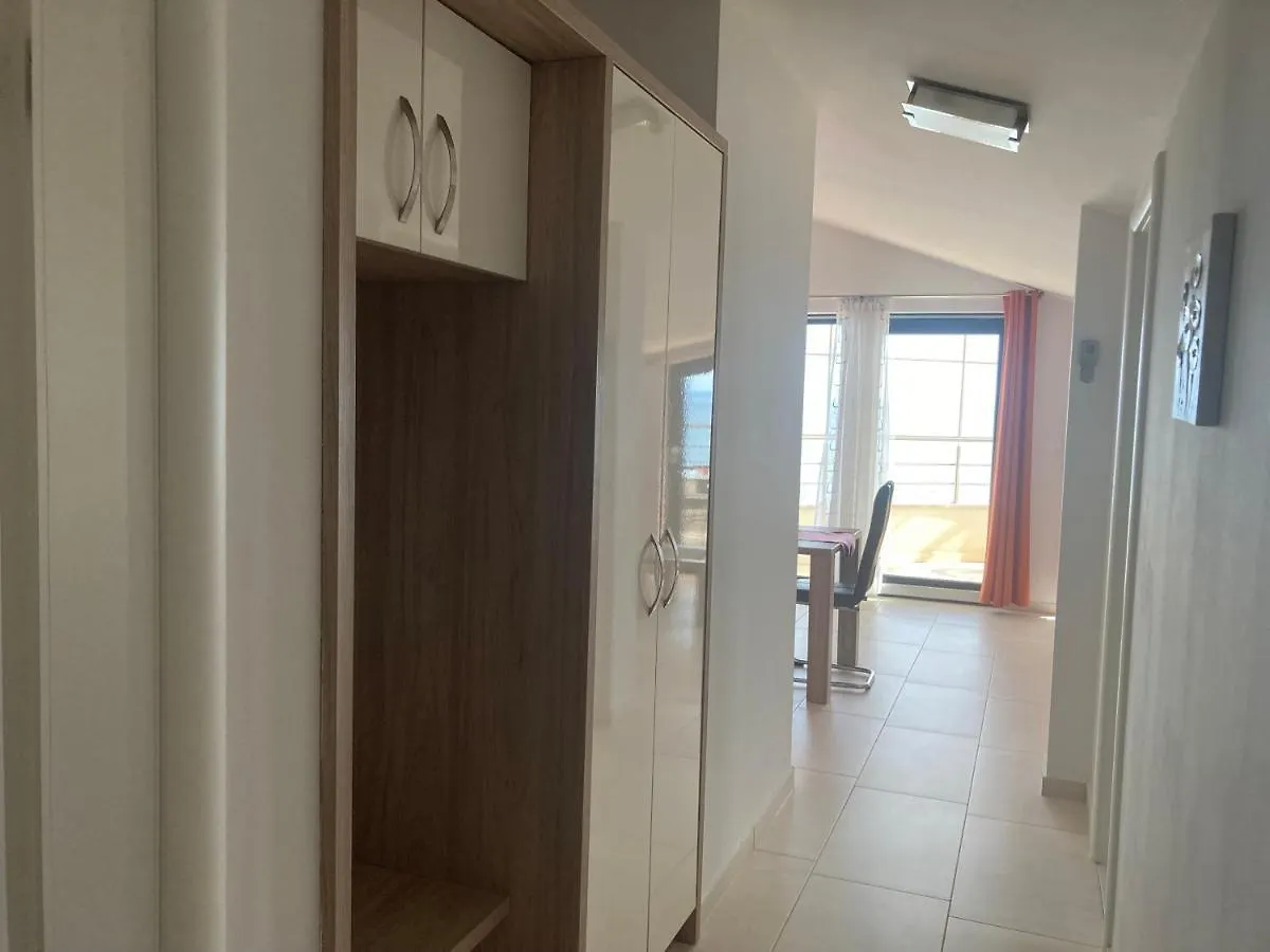 Apartments Elena Privlaka  Croatia