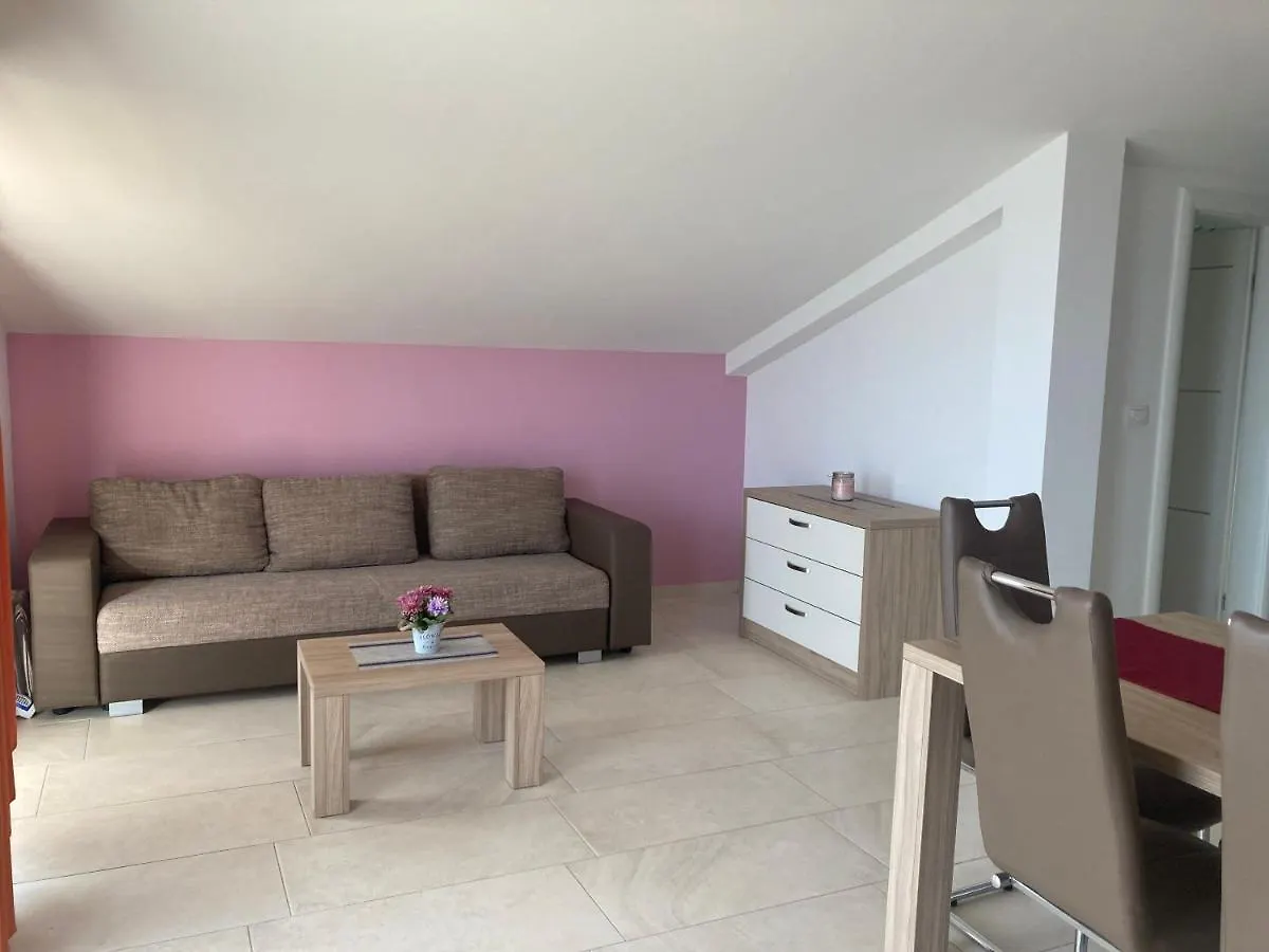 Apartments Elena Privlaka  Croatia